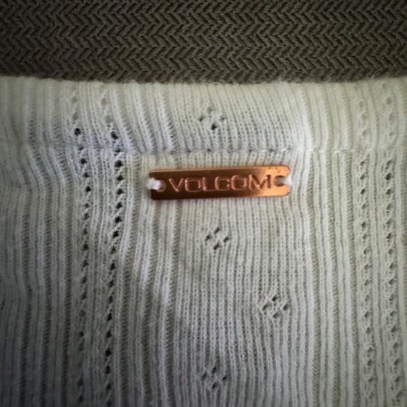 Volcom top - lived in lounge collection - Picture 4 of 4